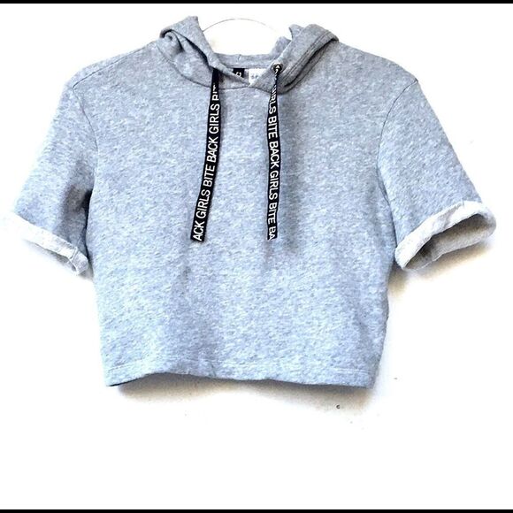 H&M Girls Bite Back Cropped Top Hoodie XS - Picture 1 of 9